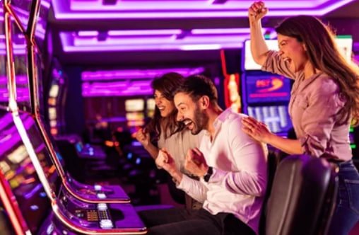 Raja128 taruhan olahraga sepak bola dan e-sports live betting
